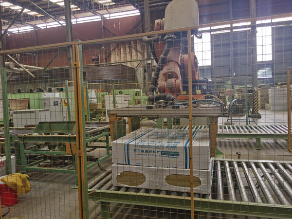 巖棉板生產車間